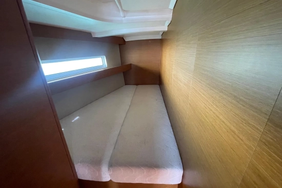 Jeanneau Sun Odyssey 440 usado à venda