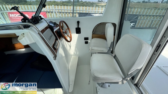 Jeanneau Merry Fisher 695 Inboard usado à venda
