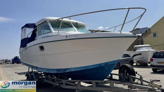 Jeanneau Merry Fisher 695 Inboard usado à venda