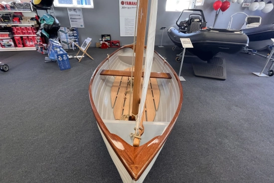 Classic Sailing Dinghy Jade 10 usata in vendita
