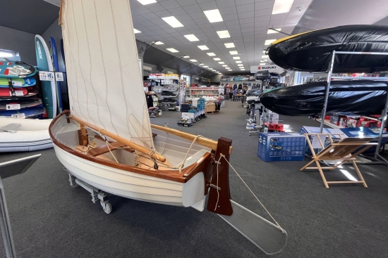 Classic Sailing Dinghy Jade 10 usata in vendita