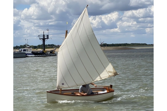 Classic Sailing Dinghy Jade 10 usata in vendita
