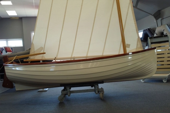 Classic Sailing Dinghy Jade 10 usata in vendita