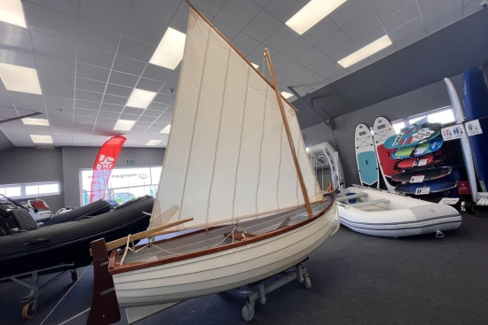 Classic Sailing Dinghy Jade 10 usata in vendita