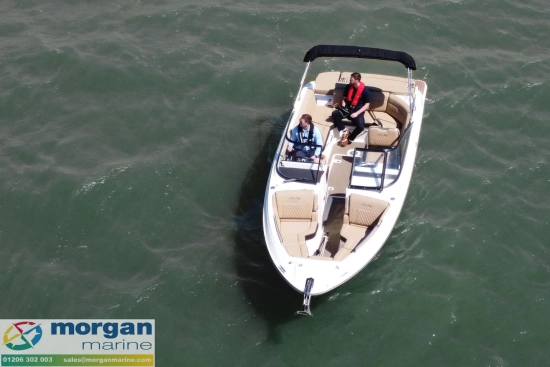 Sea Ray SLX 250 de segunda mano en venta