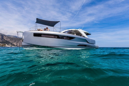 Jeanneau DB 43 IB novos à venda