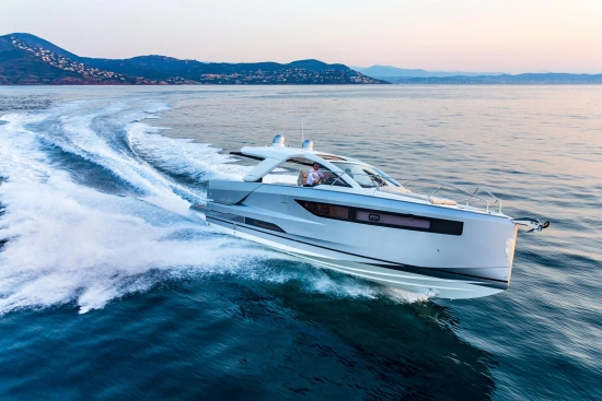 Jeanneau DB 43 IB novos à venda