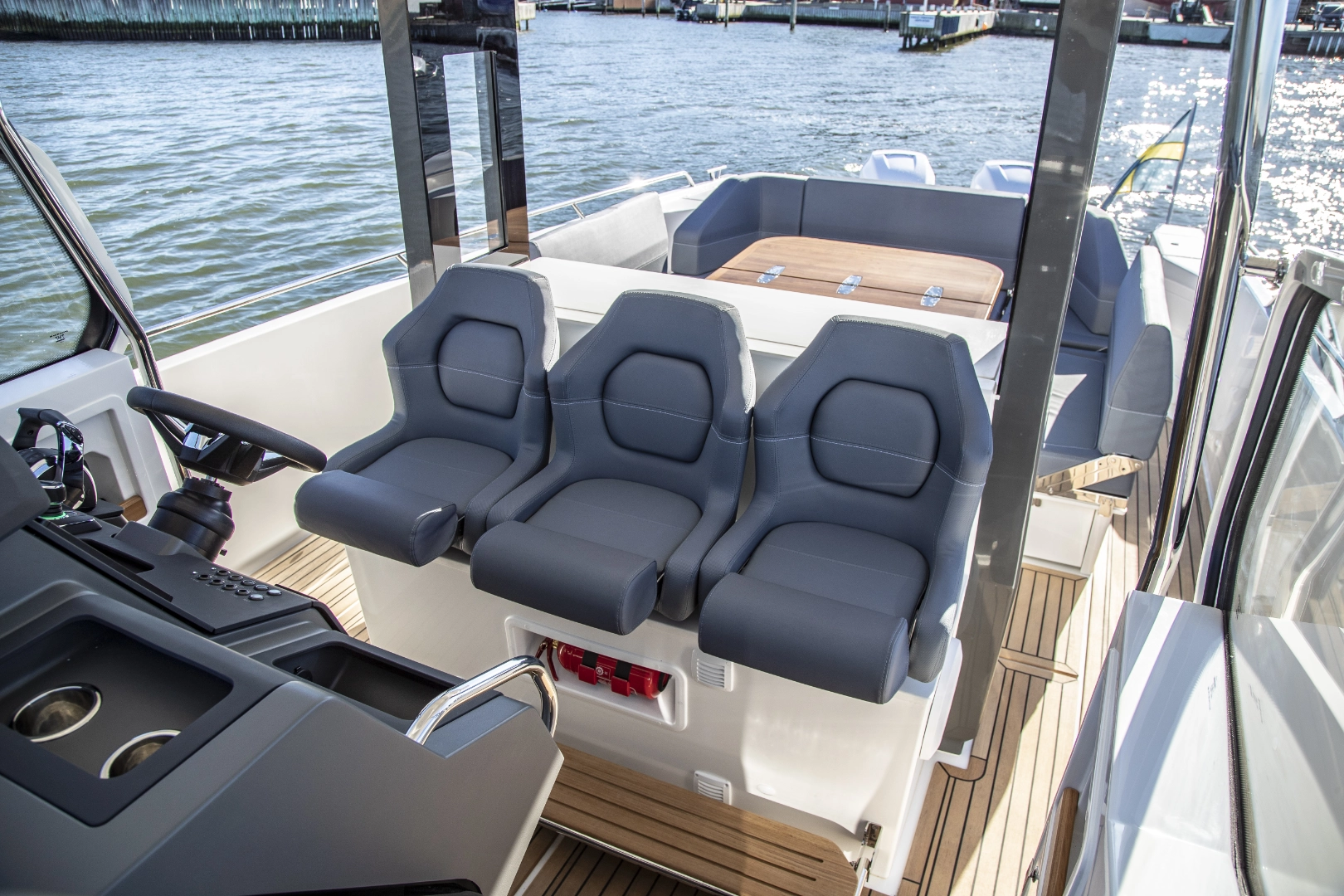 Nimbus Tender 11 (T11) nuevo en venta