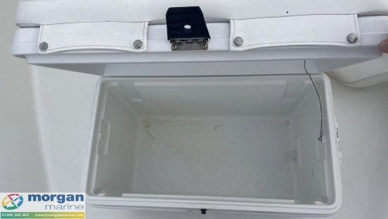 Boston Whaler 170 Montauk usado à venda