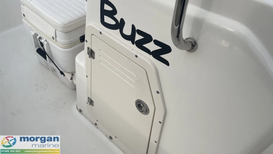 Boston Whaler 170 Montauk usado à venda
