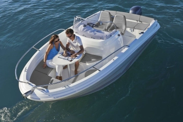 Jeanneau Cap Camarat 5.5 CC novos à venda