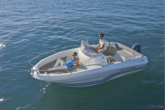 Jeanneau Cap Camarat 5.5 CC novos à venda