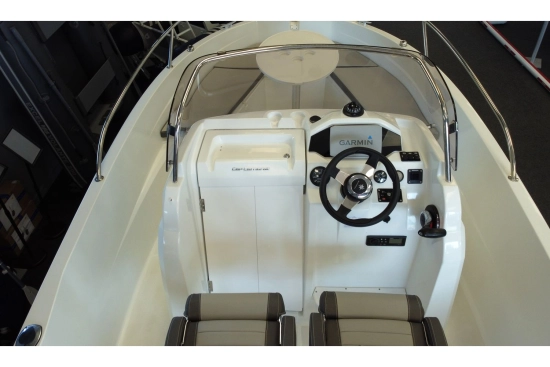 Jeanneau Cap Camarat 5.5 CC novos à venda