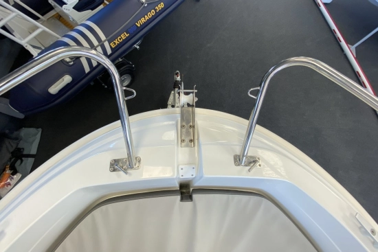 Jeanneau Cap Camarat 5.5 CC novos à venda