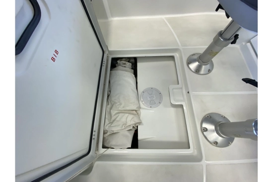Jeanneau Cap Camarat 5.5 CC novos à venda