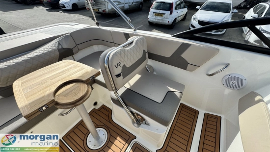 Bayliner VR5 Outboard bowrider usado à venda
