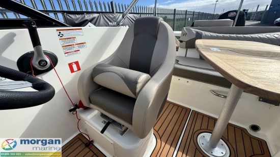 Bayliner VR5 Outboard bowrider usado à venda
