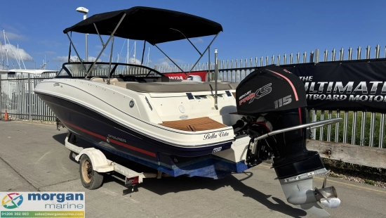 Bayliner VR5 Outboard bowrider usado à venda