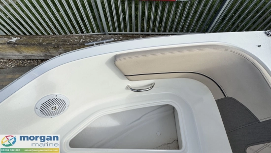 Bayliner VR5 Outboard bowrider usado à venda