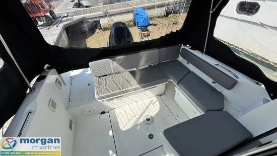 Beneteau Antares 6 usado à venda
