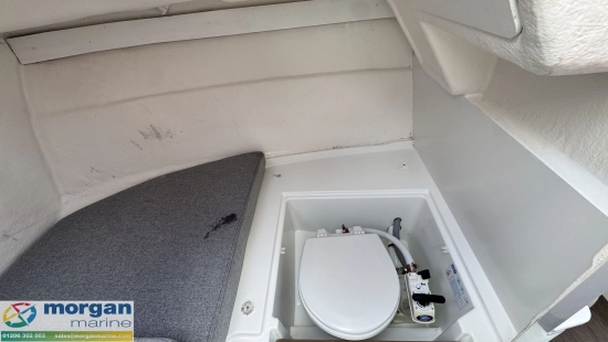 Beneteau Antares 6 usado à venda
