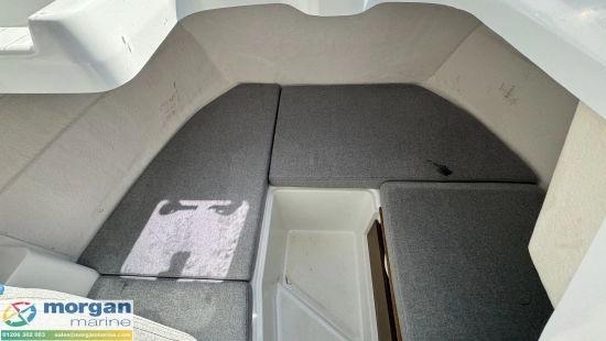 Beneteau Antares 6 usado à venda