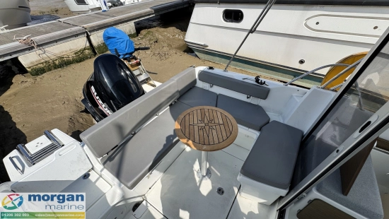 Beneteau Antares 6 usado à venda