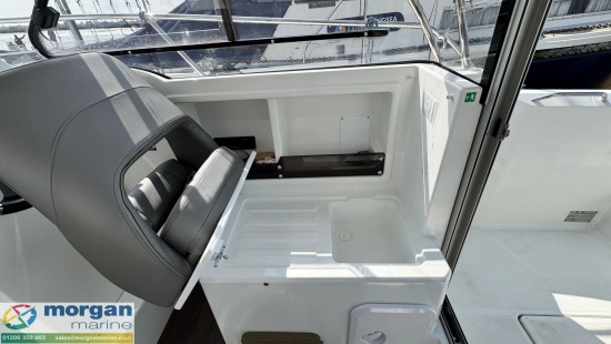 Beneteau Antares 6 usado à venda