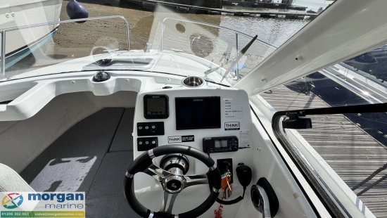 Beneteau Antares 6 usado à venda