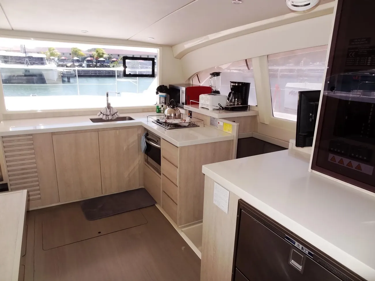 Leopard 43 Powercat usata in vendita