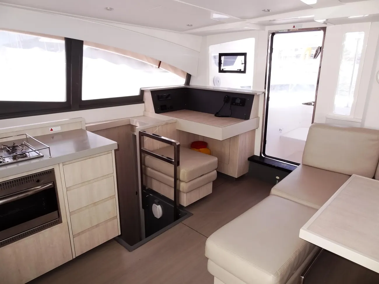 Leopard 51 Powercat usata in vendita