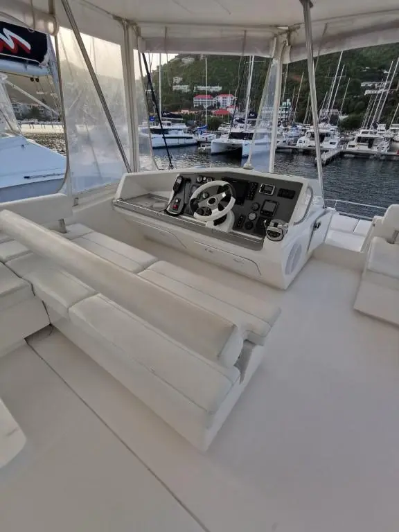 Leopard 51 Powercat usado à venda