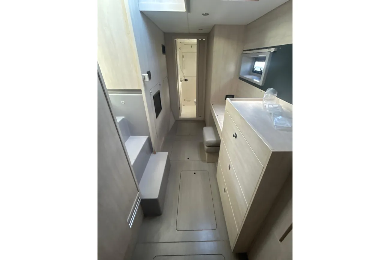 Leopard 43 Powercat de segunda mano en venta