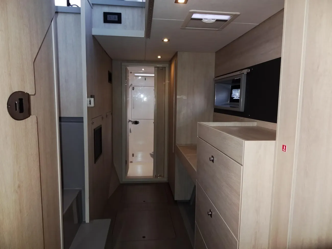 Leopard 43 Powercat usata in vendita