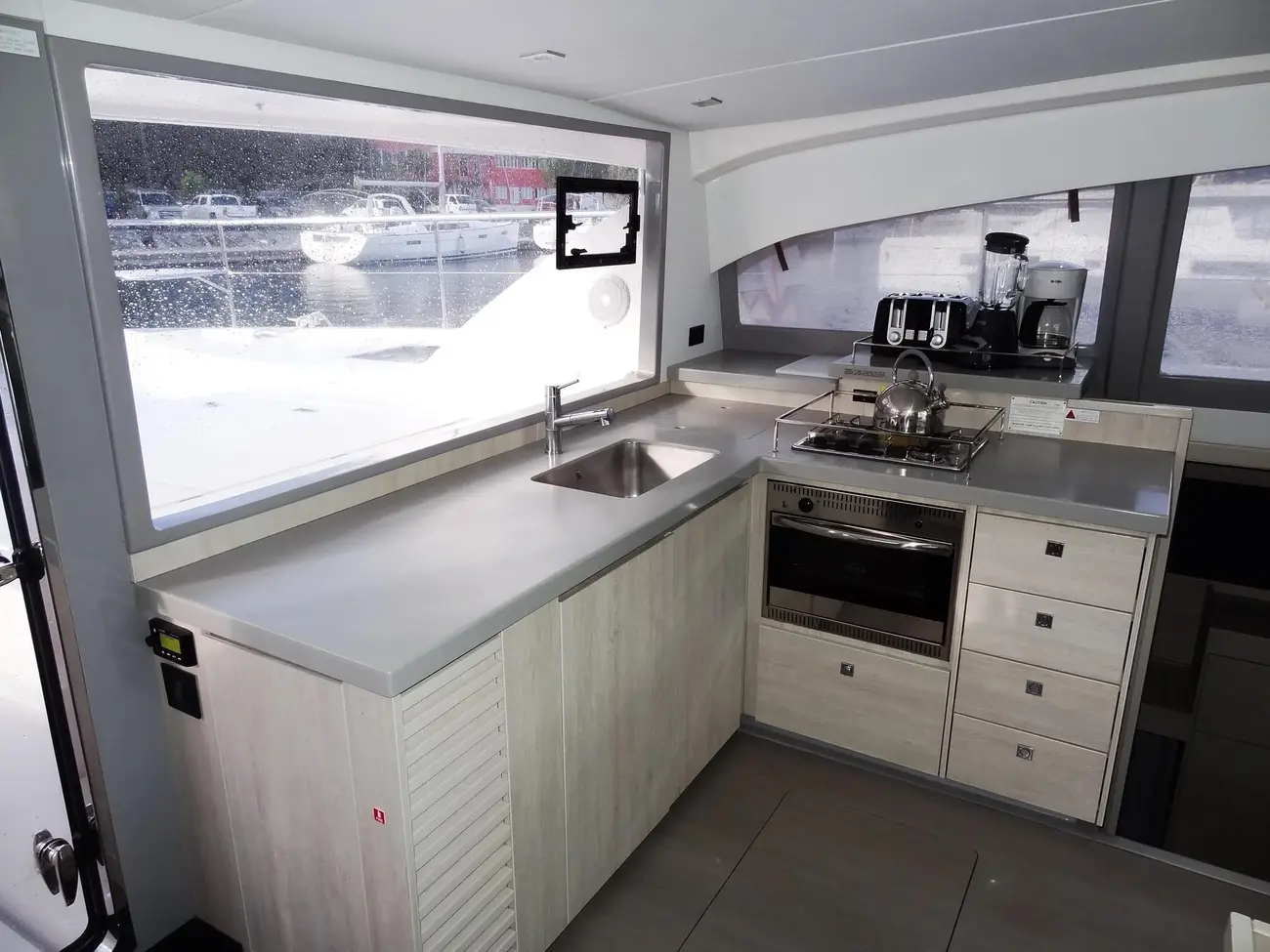 Leopard 43 Powercat usata in vendita