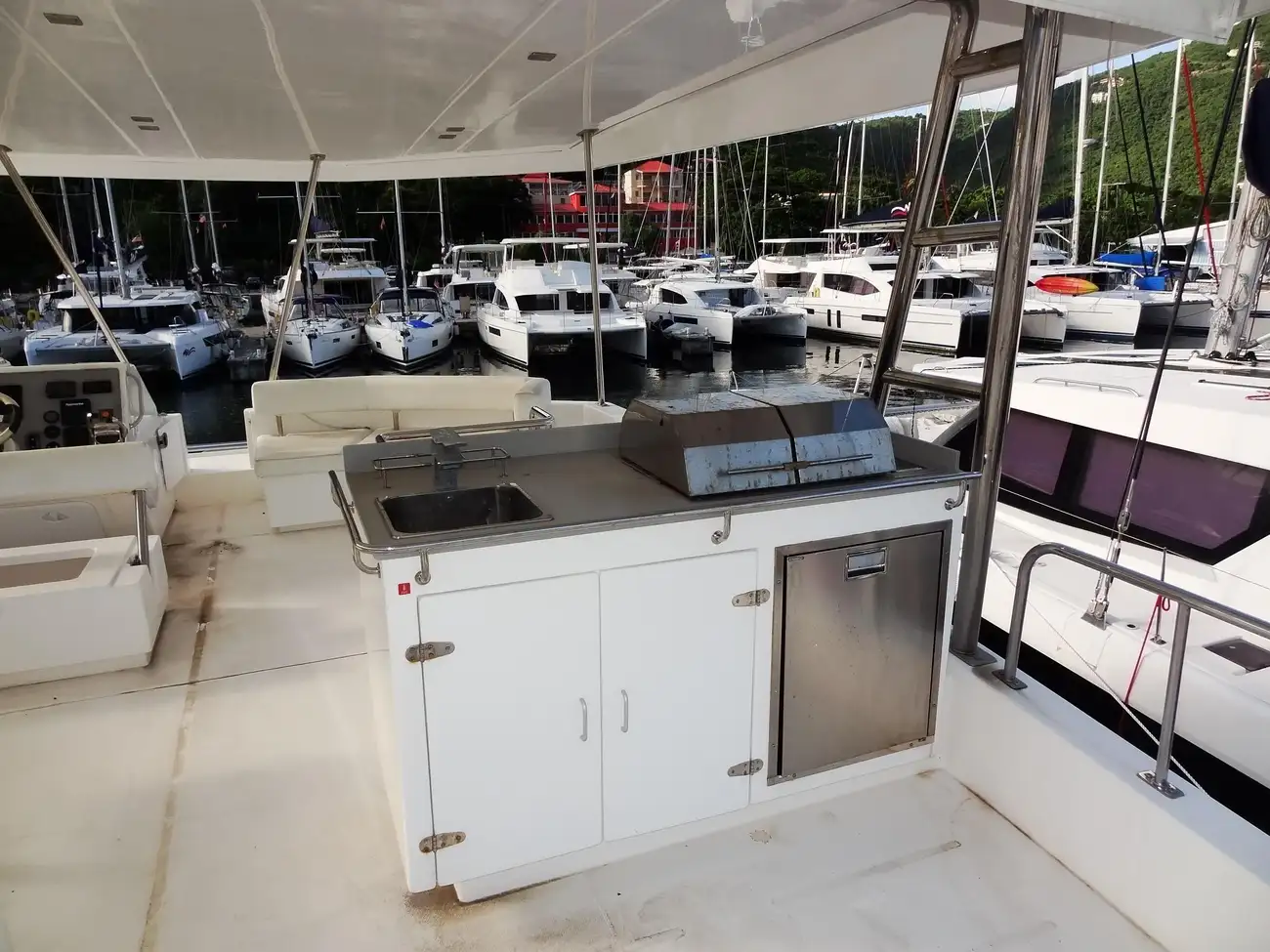 Leopard 51 Powercat usata in vendita