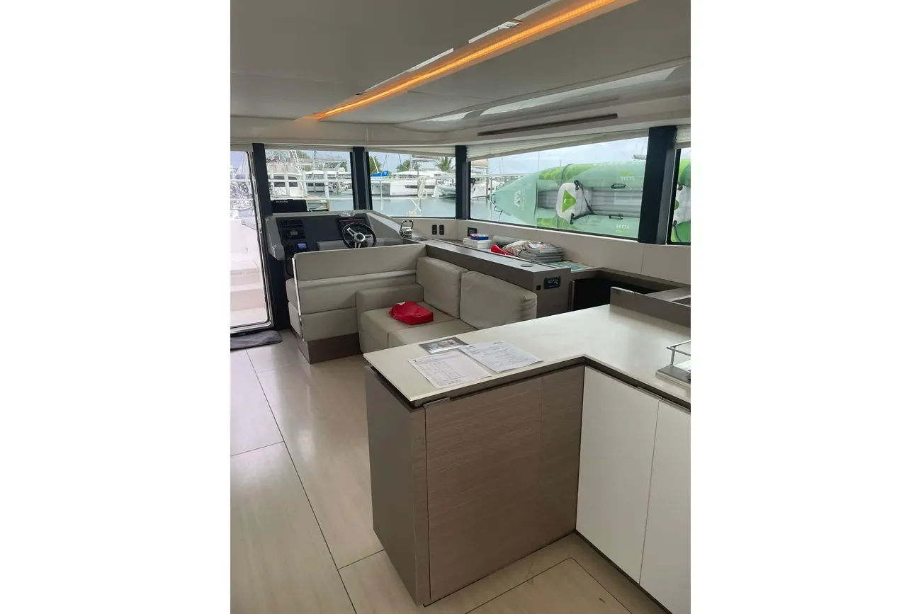 Leopard 53 Powercat usata in vendita