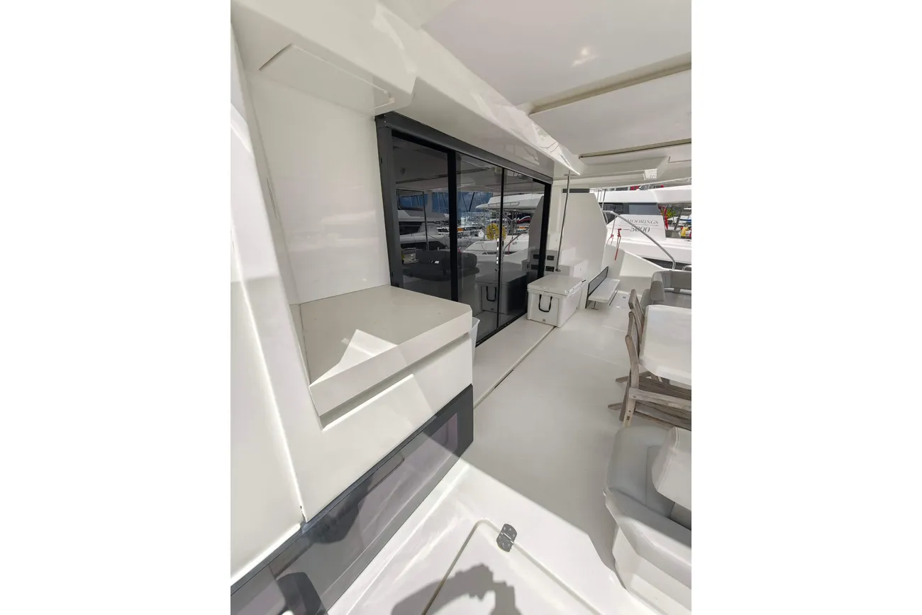 Leopard 53 Powercat usata in vendita