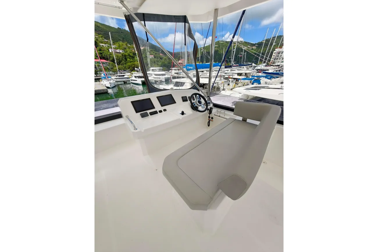 Leopard 53 Powercat usata in vendita