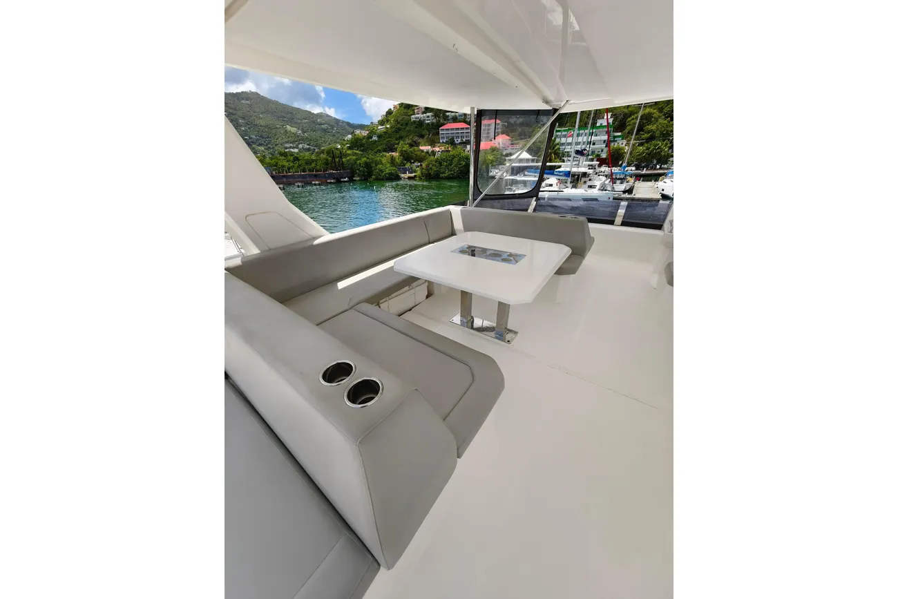 Leopard 53 Powercat usata in vendita