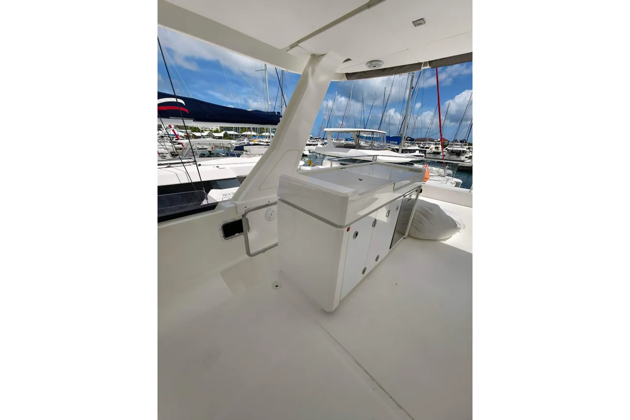 Leopard 53 Powercat usata in vendita
