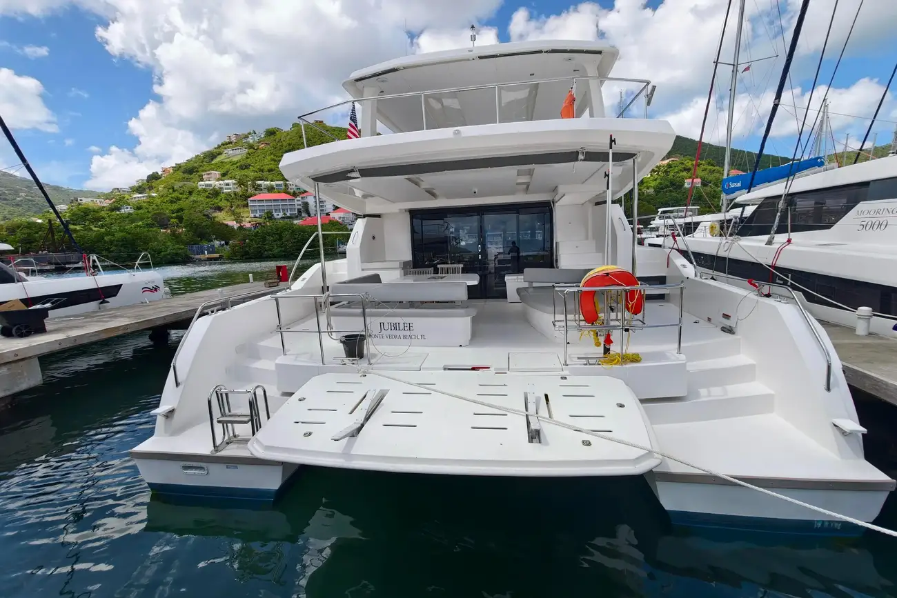 Leopard 53 Powercat usata in vendita