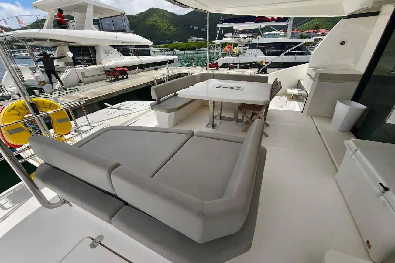 Leopard 53 Powercat usata in vendita