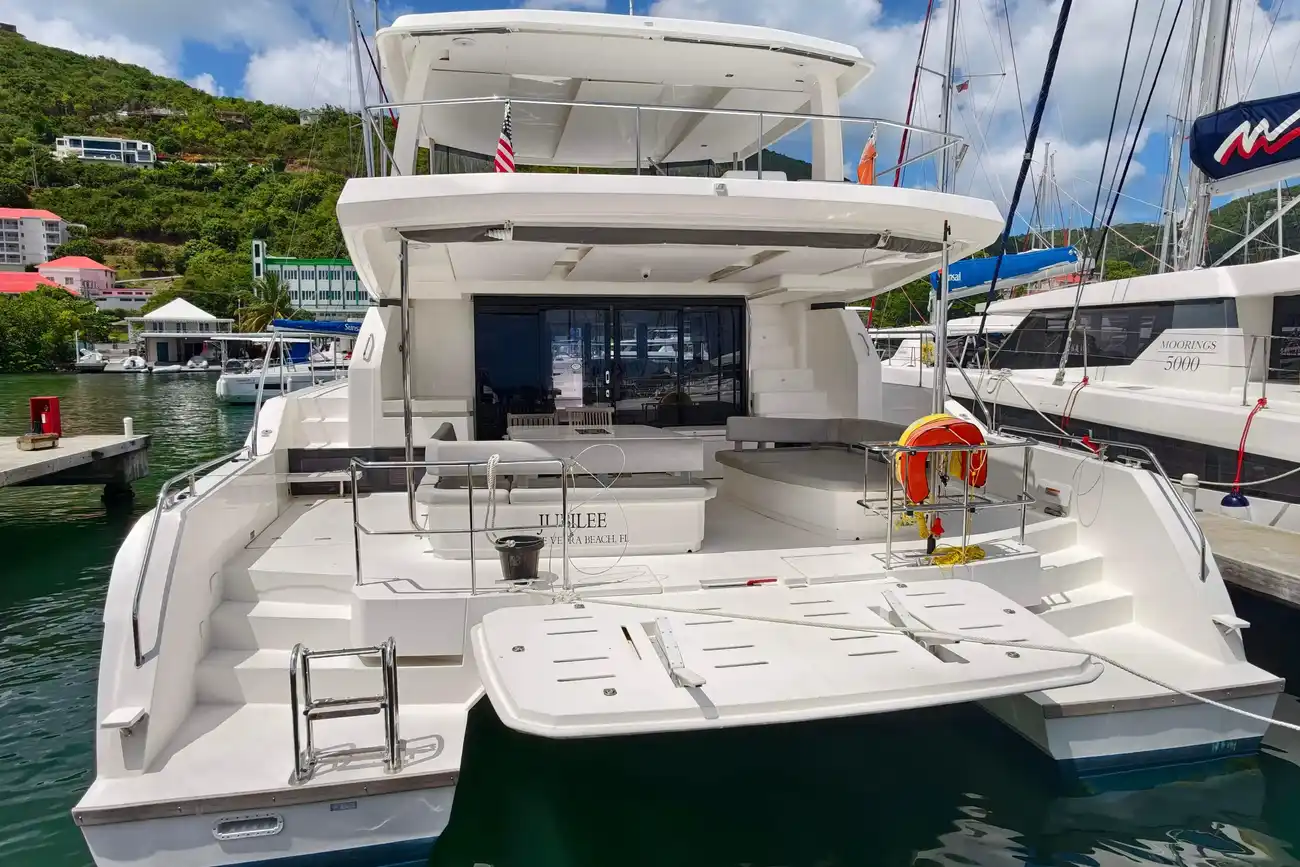 Leopard 53 Powercat usata in vendita
