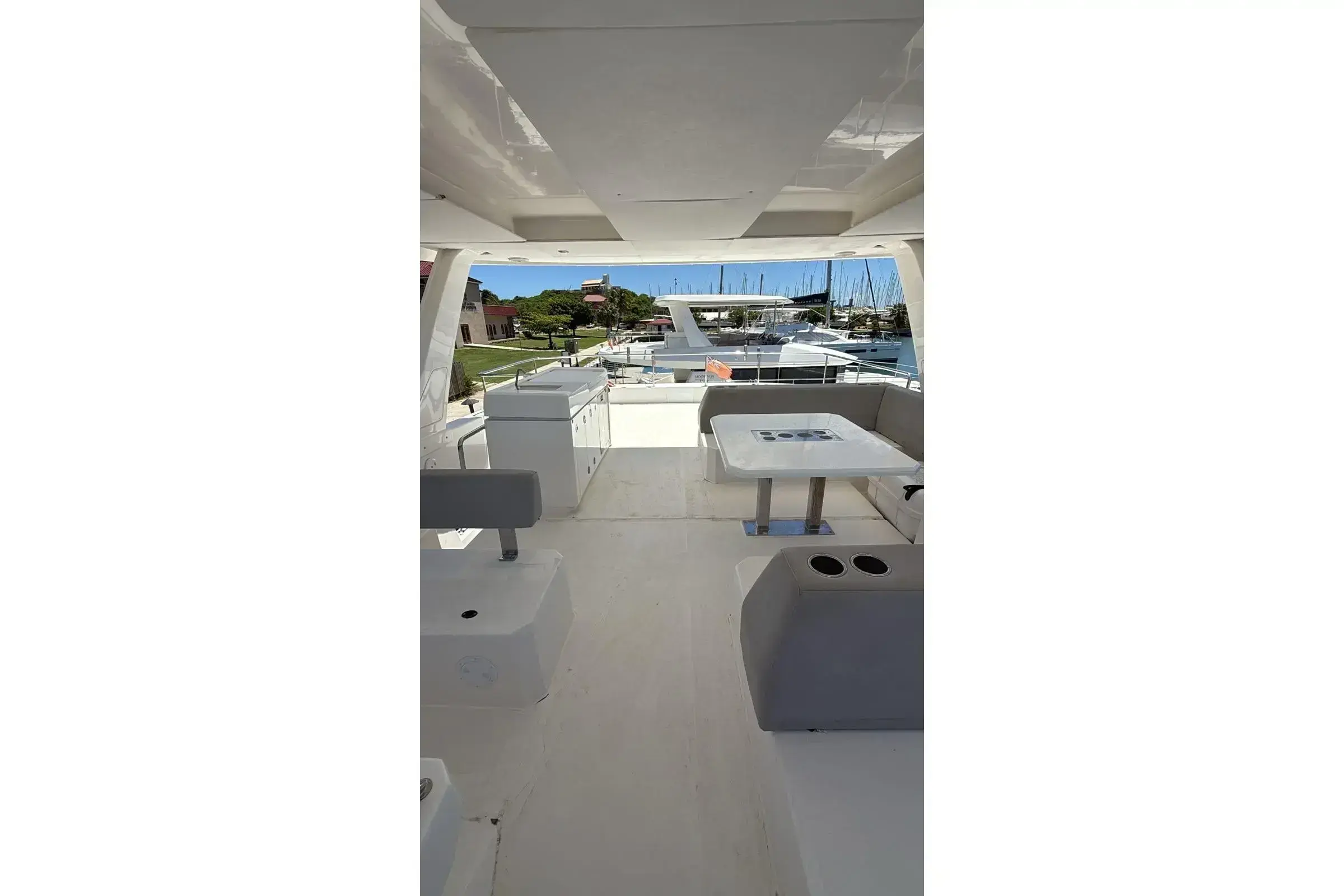 Leopard 53 Powercat usata in vendita
