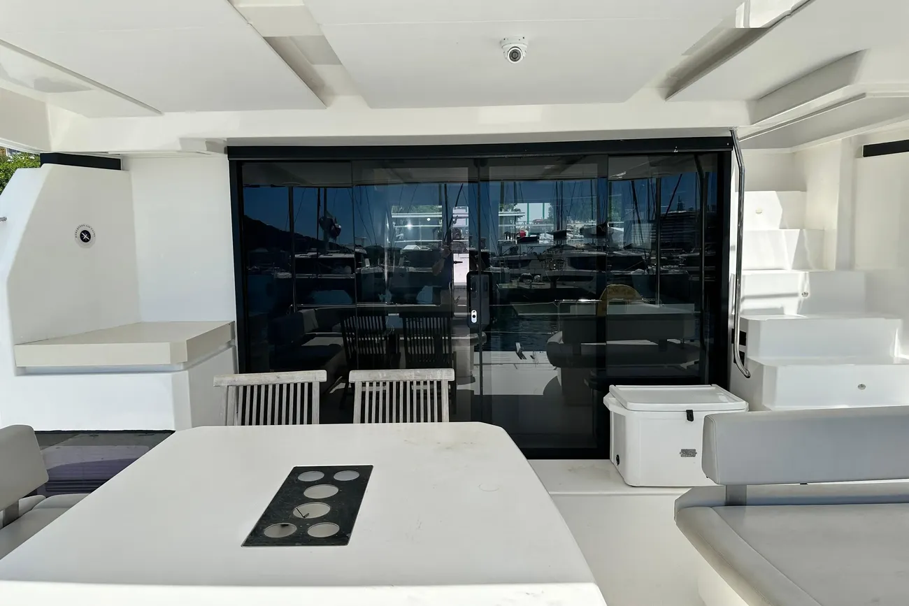 Leopard 53 Powercat usata in vendita