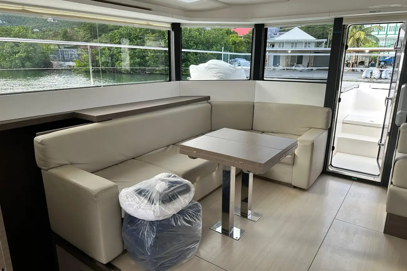 Leopard 53 Powercat usata in vendita