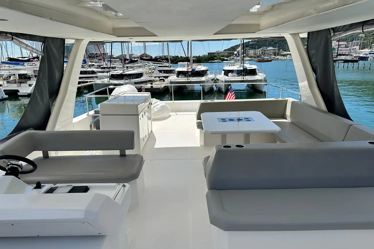 Leopard 53 Powercat usata in vendita
