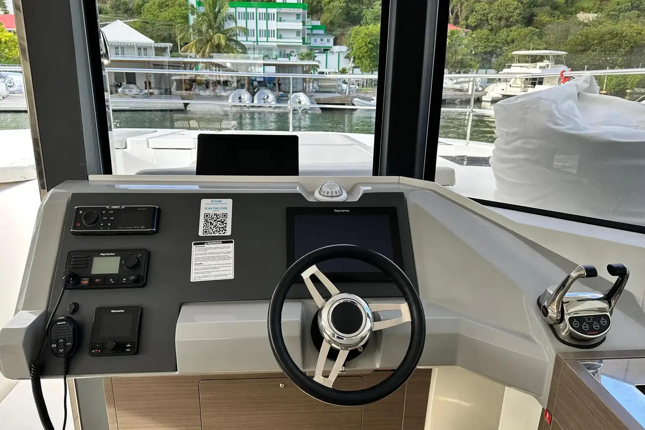 Leopard 53 Powercat usata in vendita