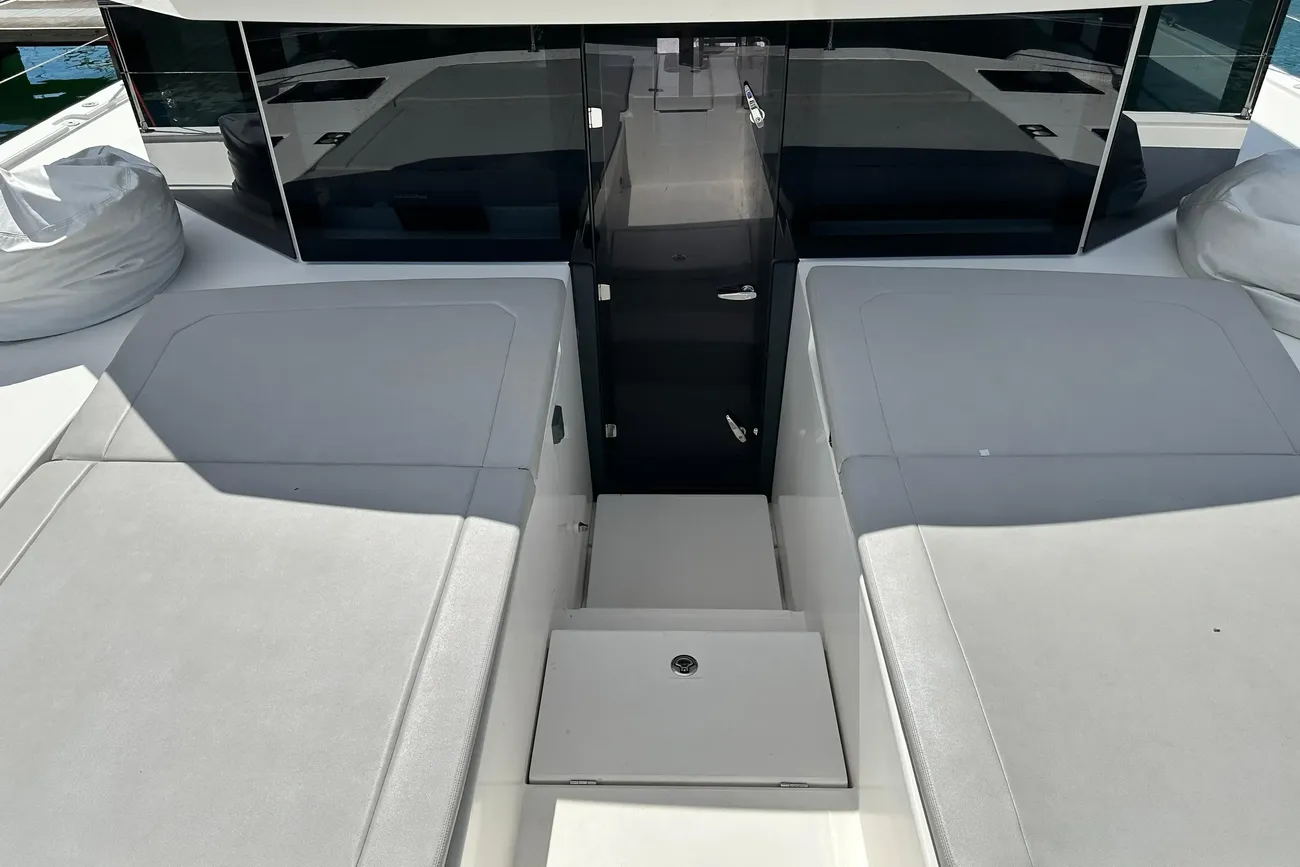 Leopard 53 Powercat usata in vendita